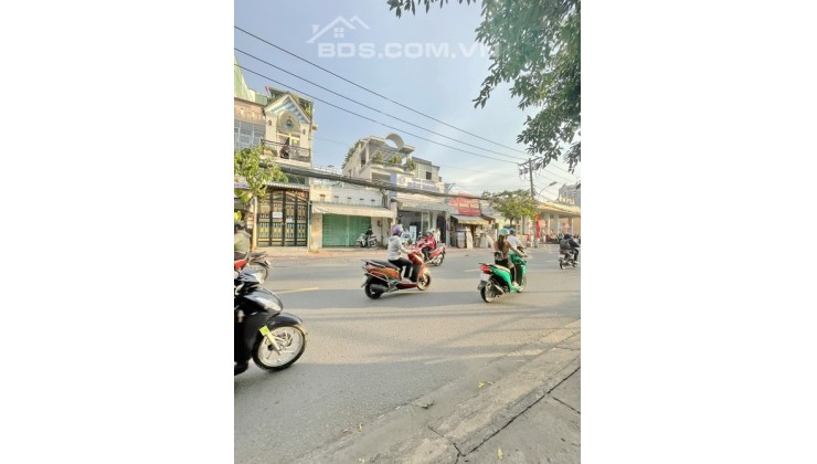 Chính chủ bán nhanh nhà mặt tiền Vị Trí Kinh doanh View sông Trần Xuân Soạn, Q7